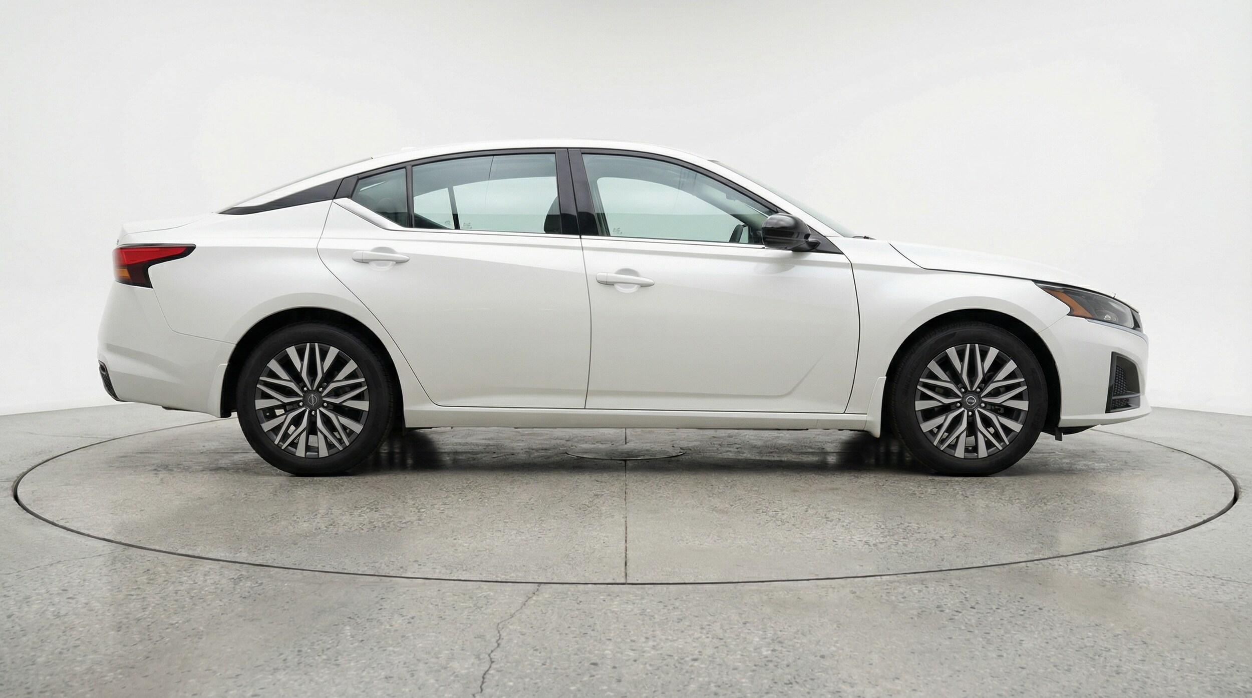Thumbnail: 2025 Nissan Altima - 8