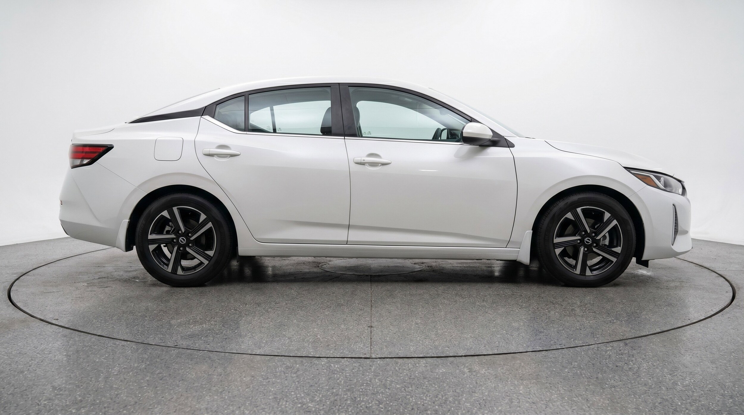 Thumbnail: 2025 Nissan Sentra - 11