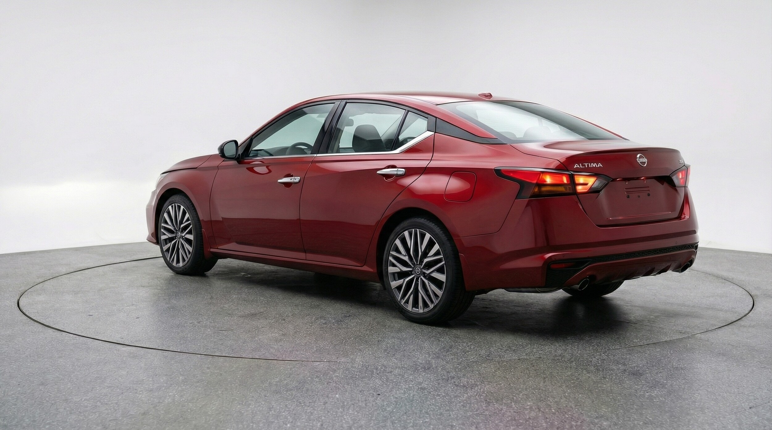 Thumbnail: 2025 Nissan Altima - 5