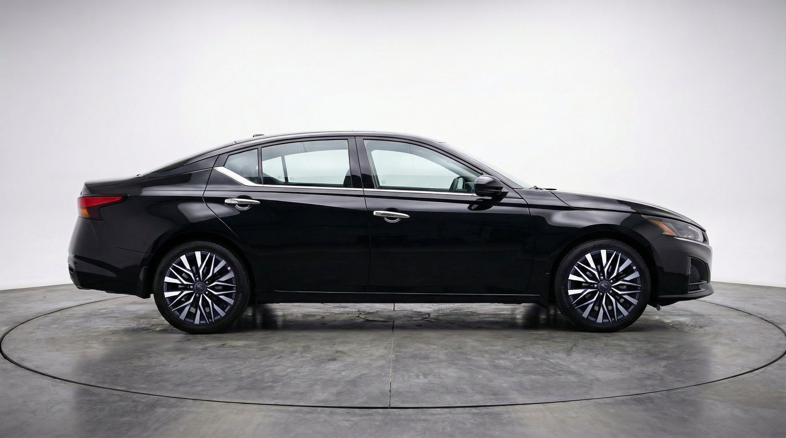 Thumbnail: 2025 Nissan Altima - 11