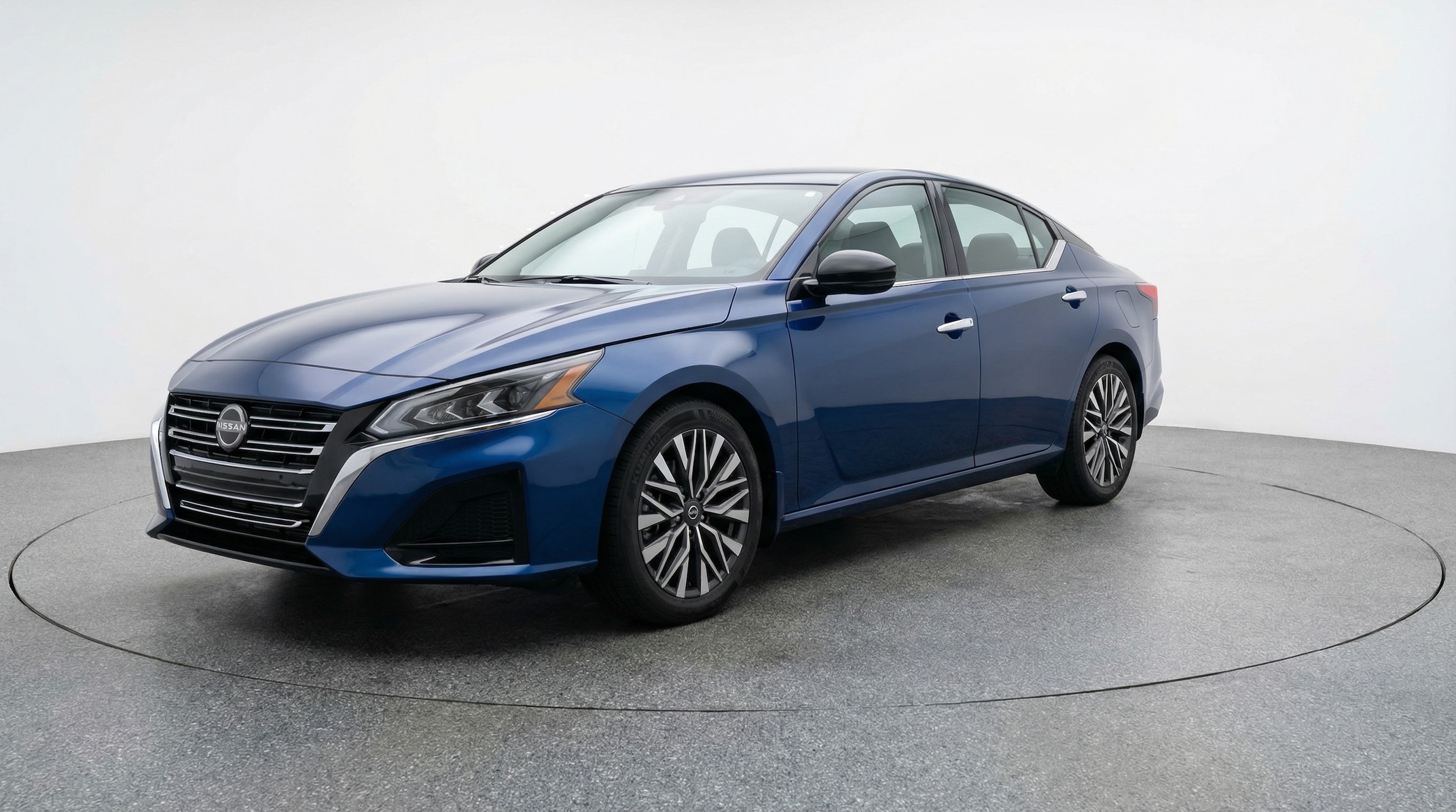 Thumbnail: 2025 Nissan Altima - 3