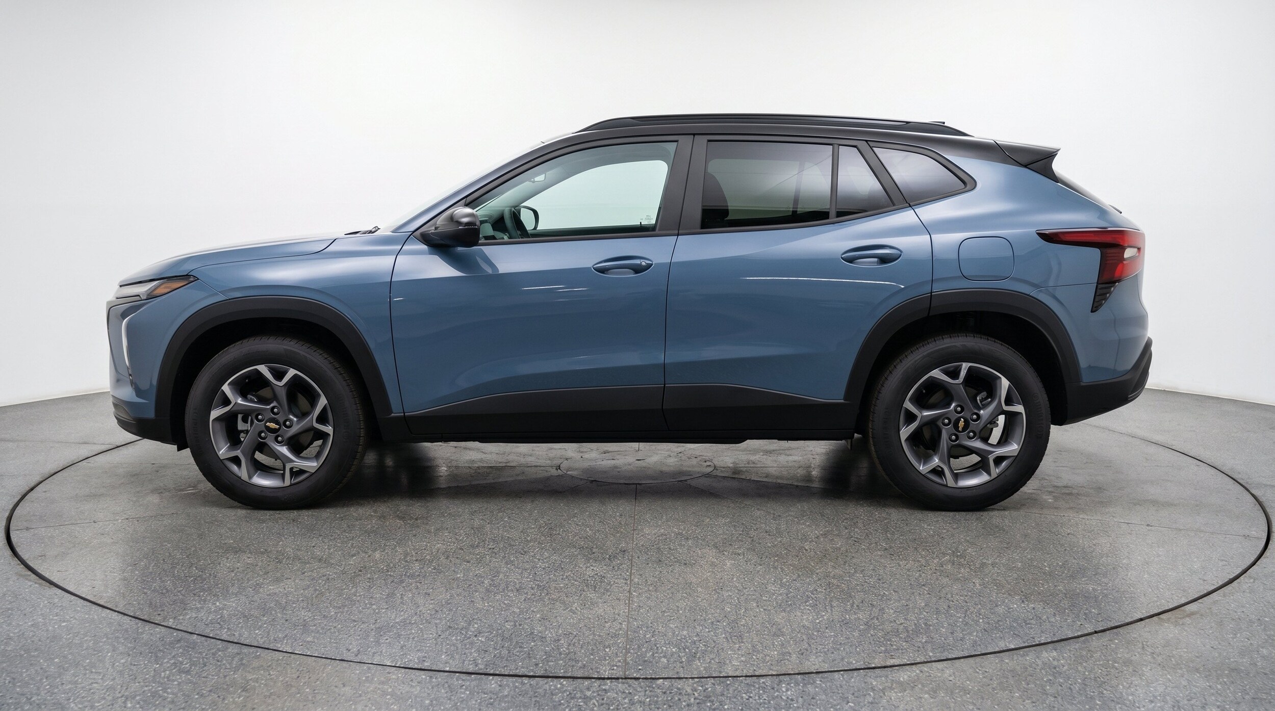 Thumbnail: 2025 Chevrolet Trax - 5