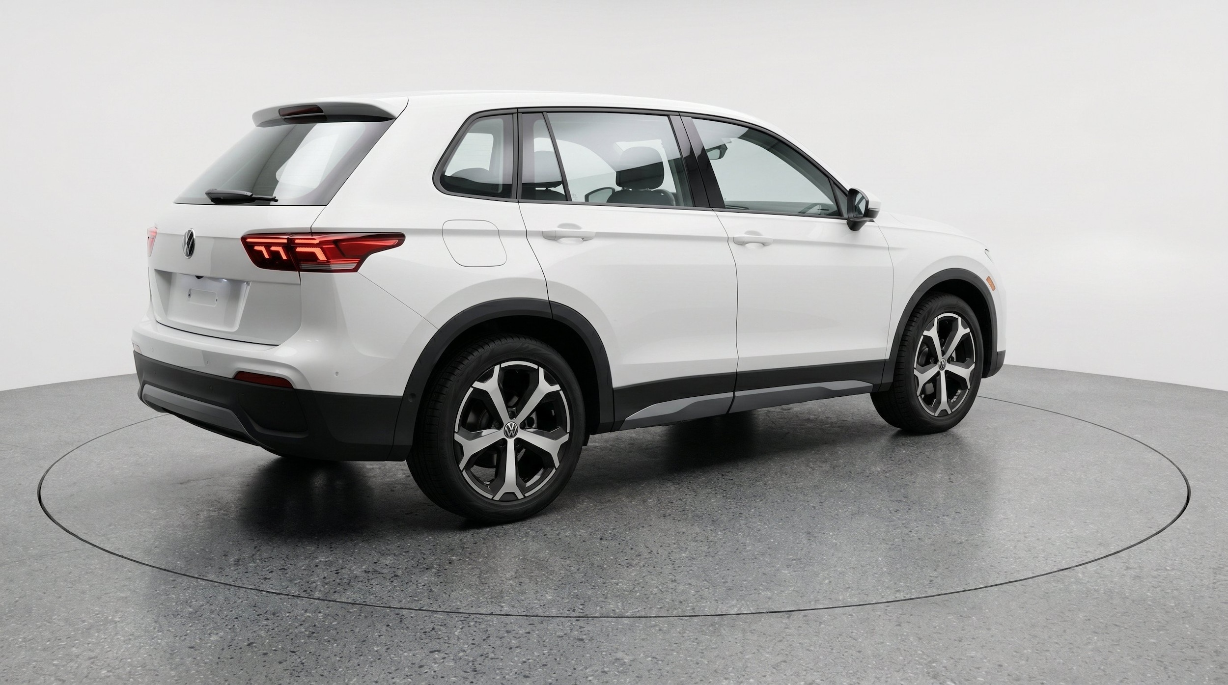 Thumbnail: 2026 Volkswagen Tiguan - 9