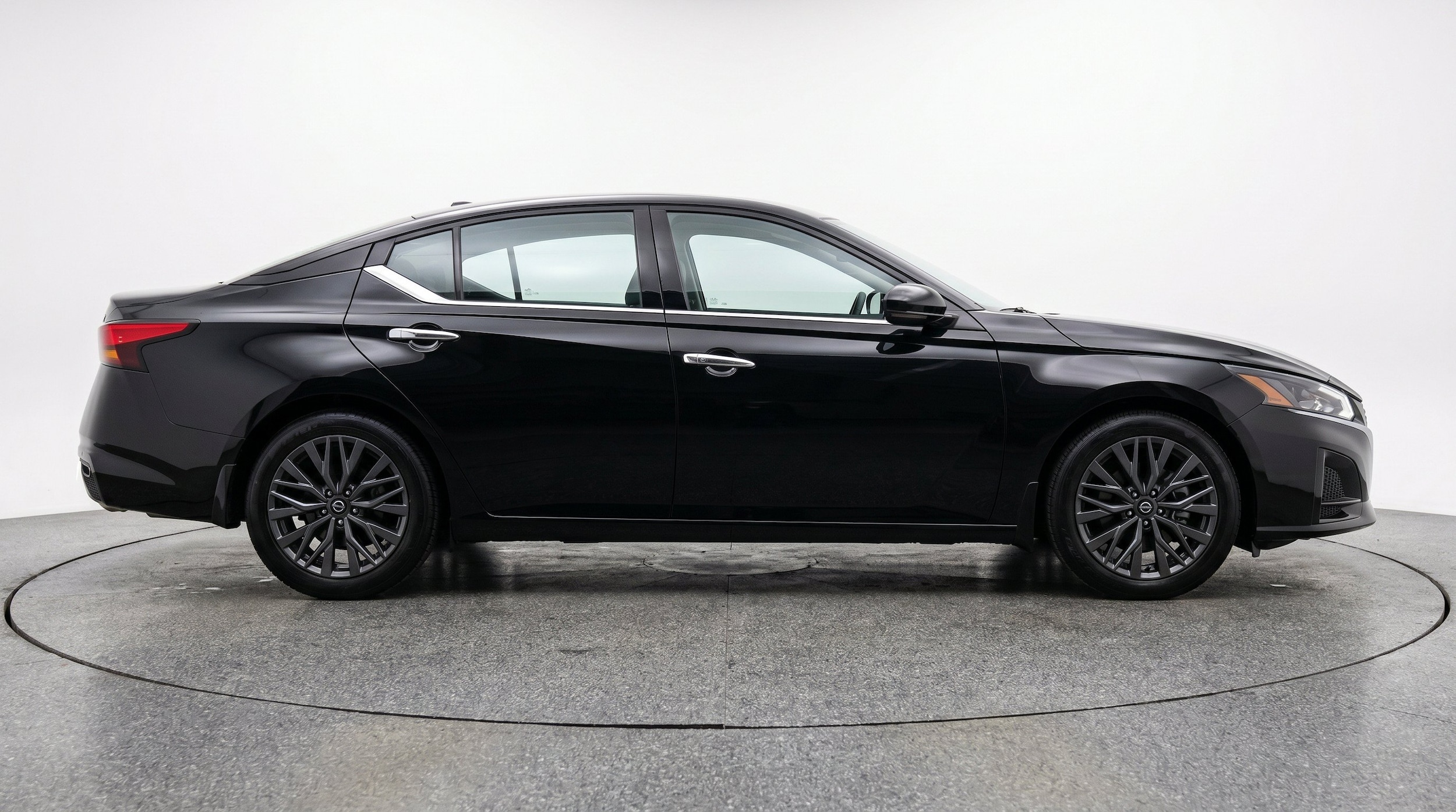 Thumbnail: 2025 Nissan Altima - 10