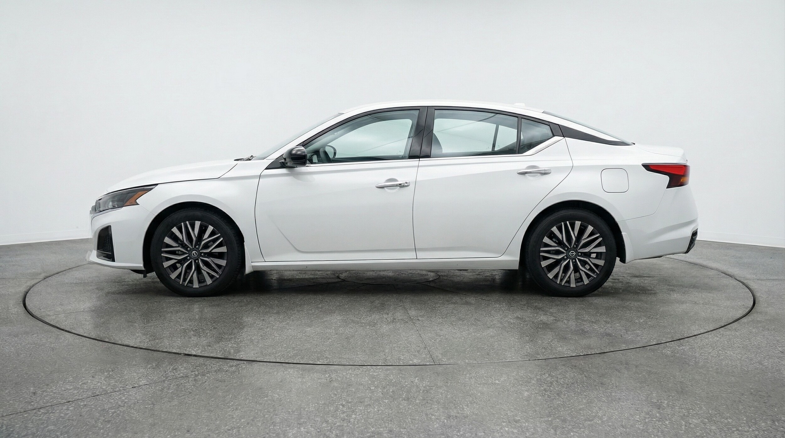 Thumbnail: 2025 Nissan Altima - 4