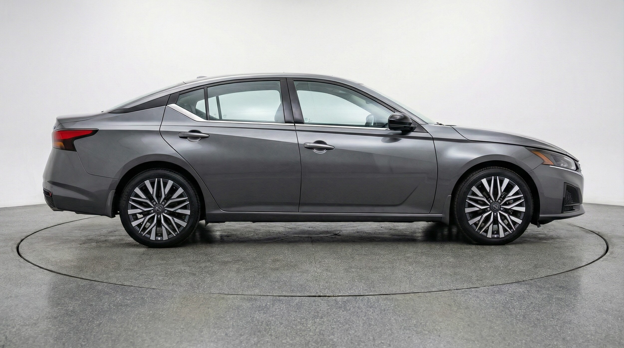 Thumbnail: 2025 Nissan Altima - 8