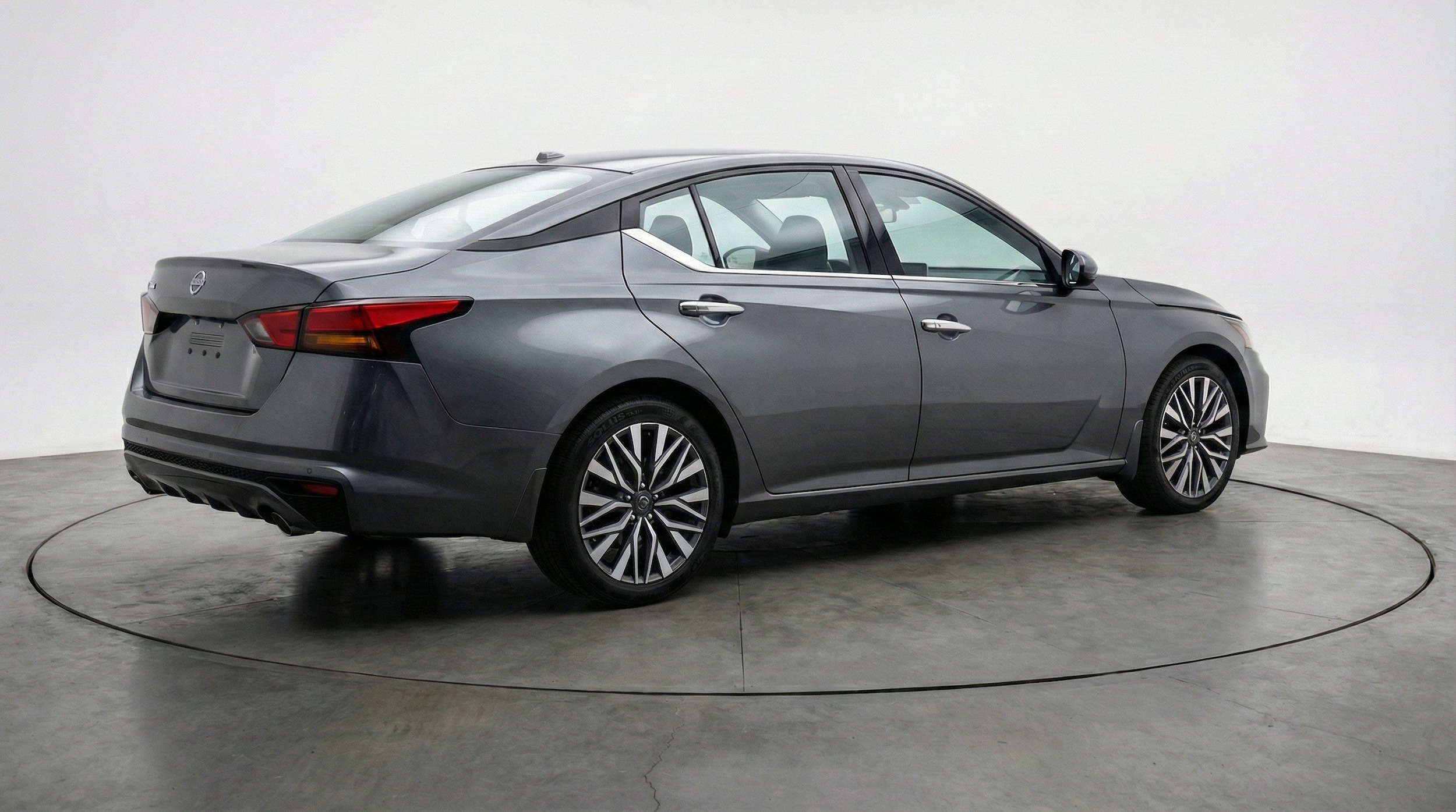 Thumbnail: 2025 Nissan Altima - 9