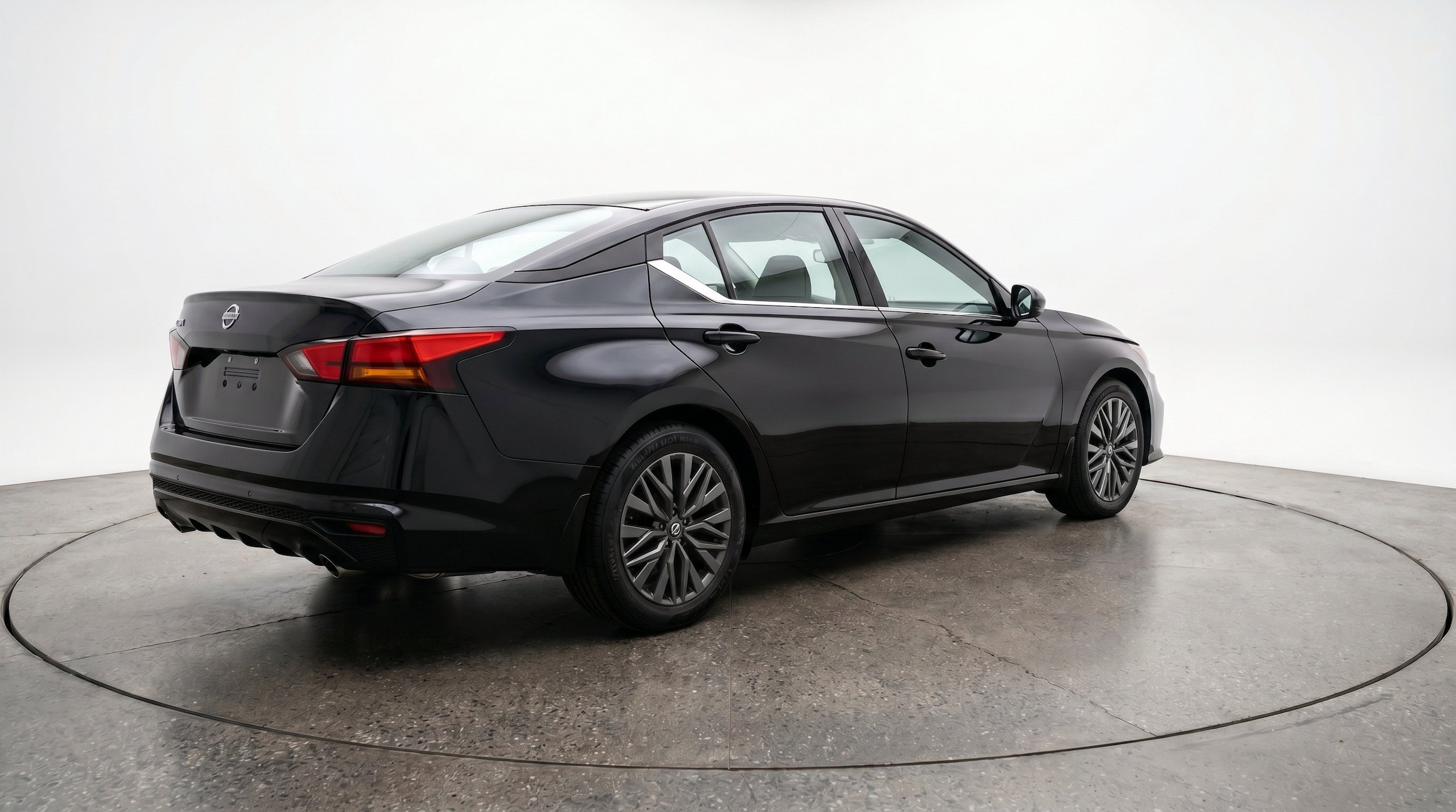 Thumbnail: 2025 Nissan Altima - 9