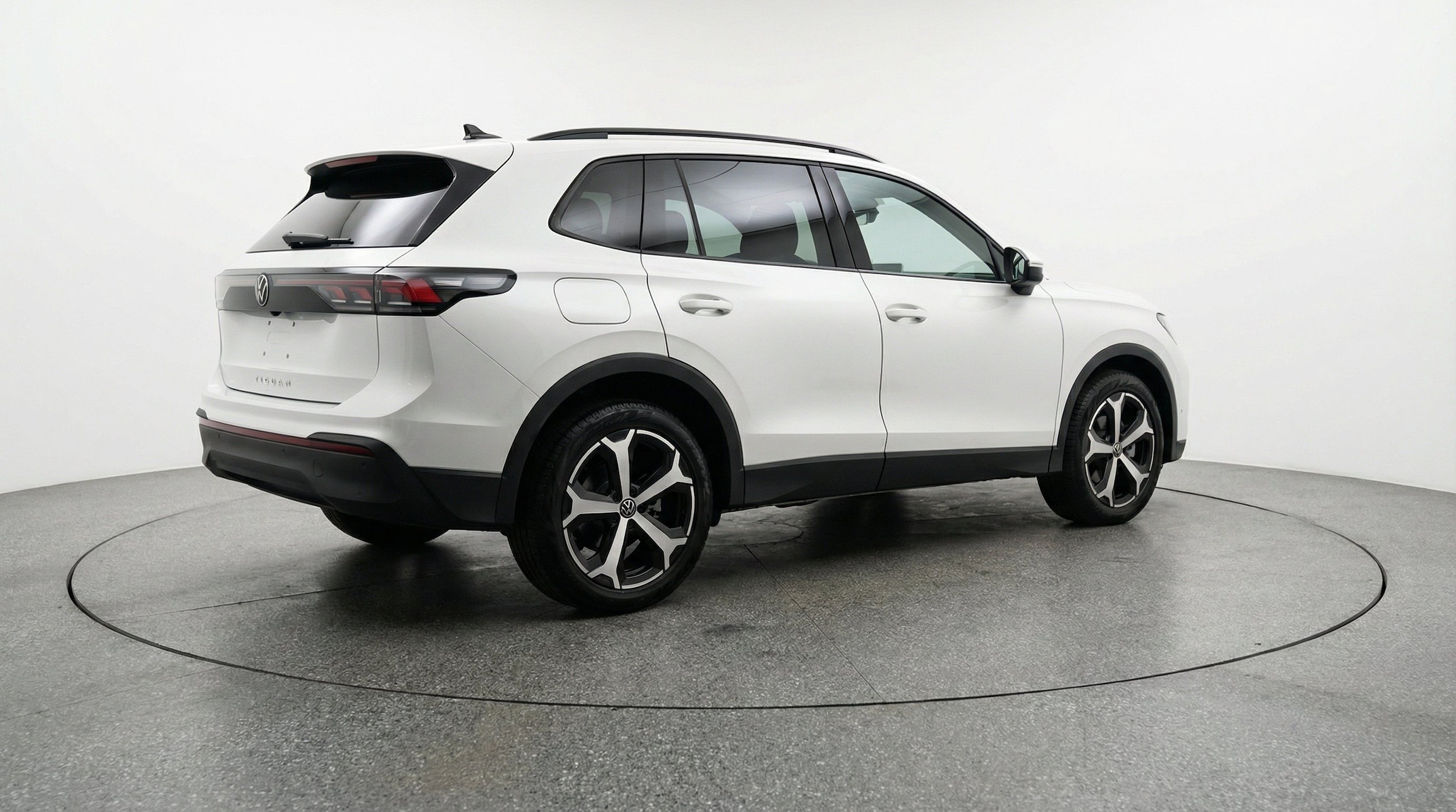 Thumbnail: 2026 Volkswagen Tiguan - 9