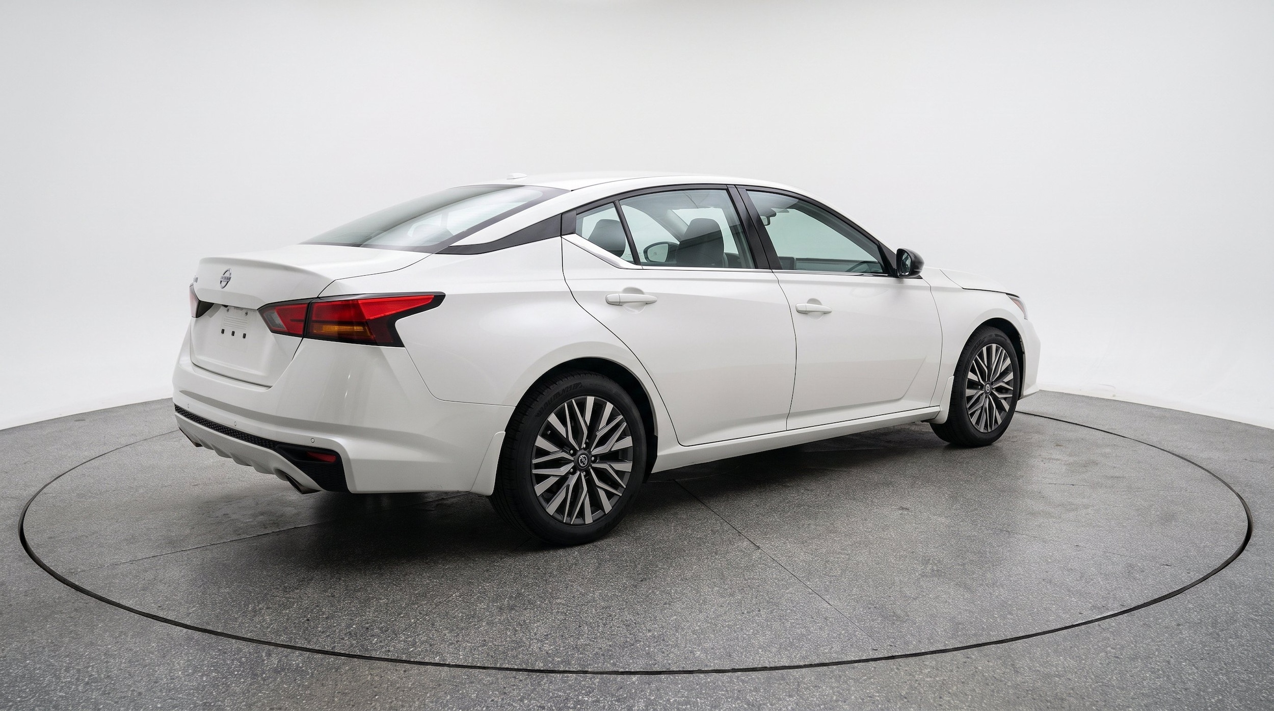 Thumbnail: 2025 Nissan Altima - 9