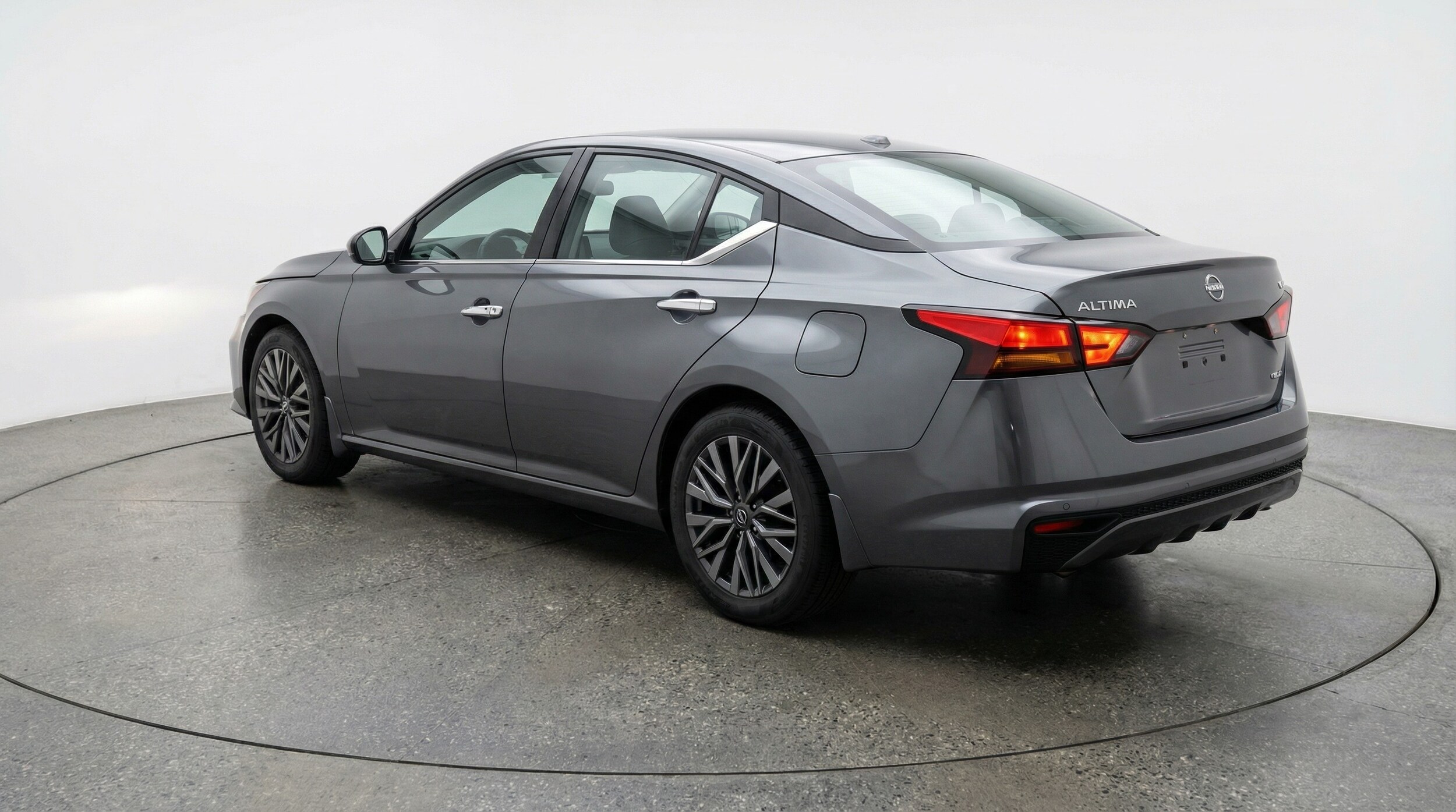 Thumbnail: 2025 Nissan Altima - 5