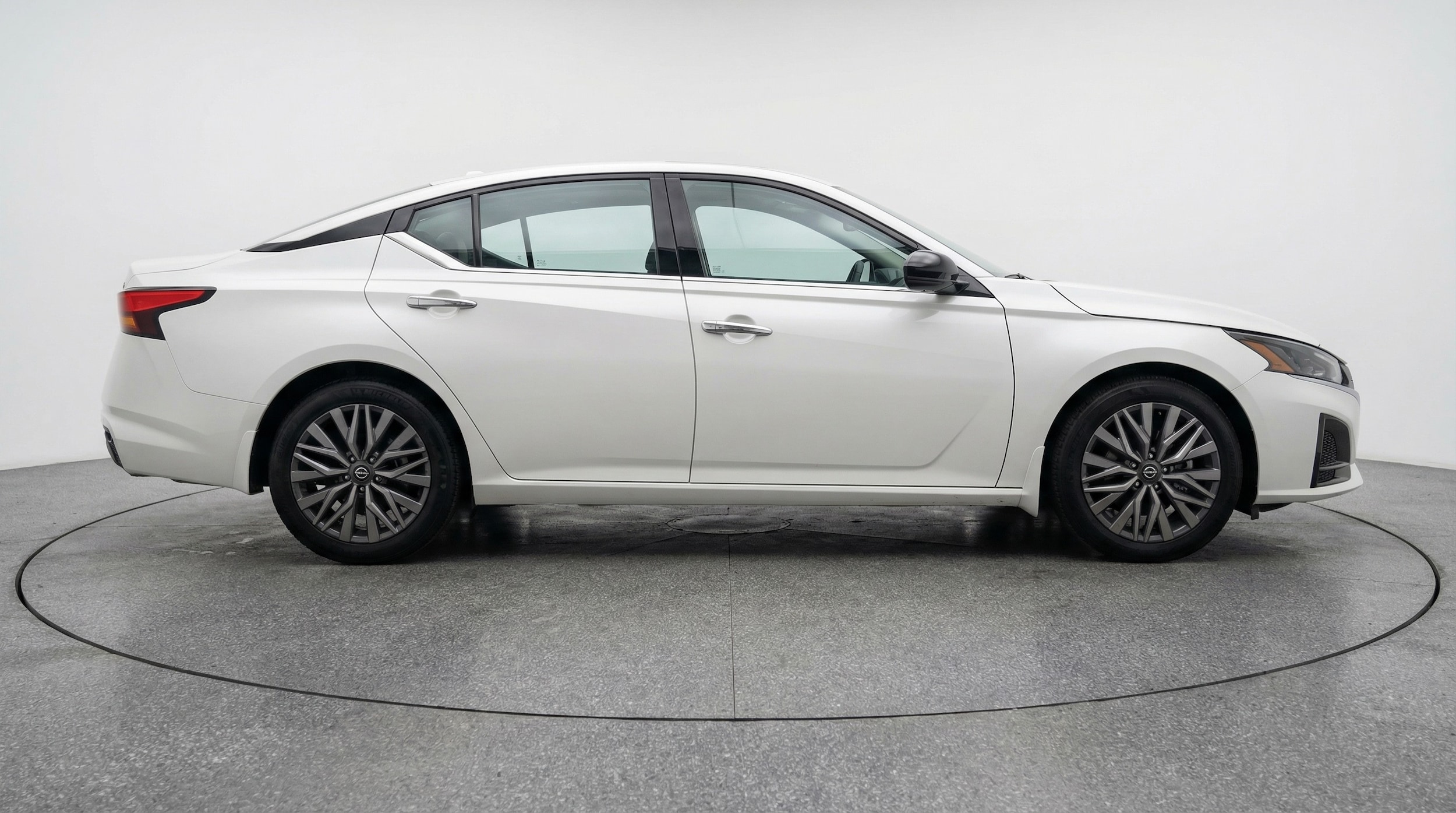 Thumbnail: 2025 Nissan Altima - 8