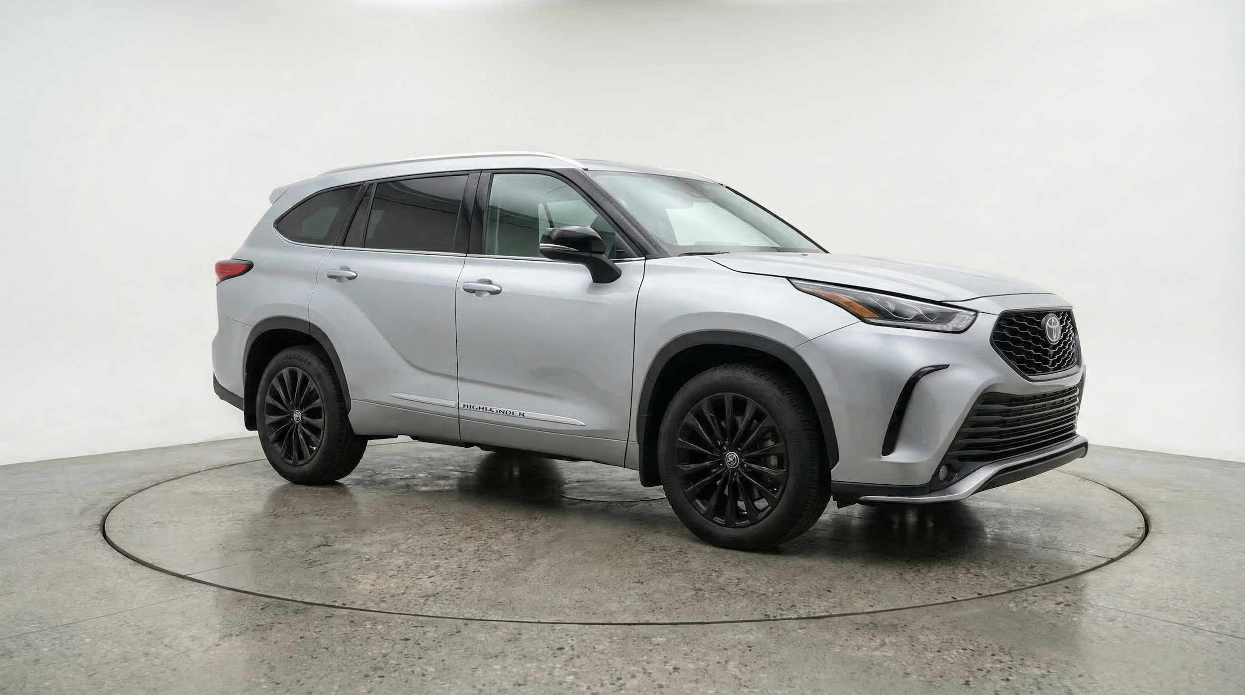 Thumbnail: 2025 Toyota Highlander - 1