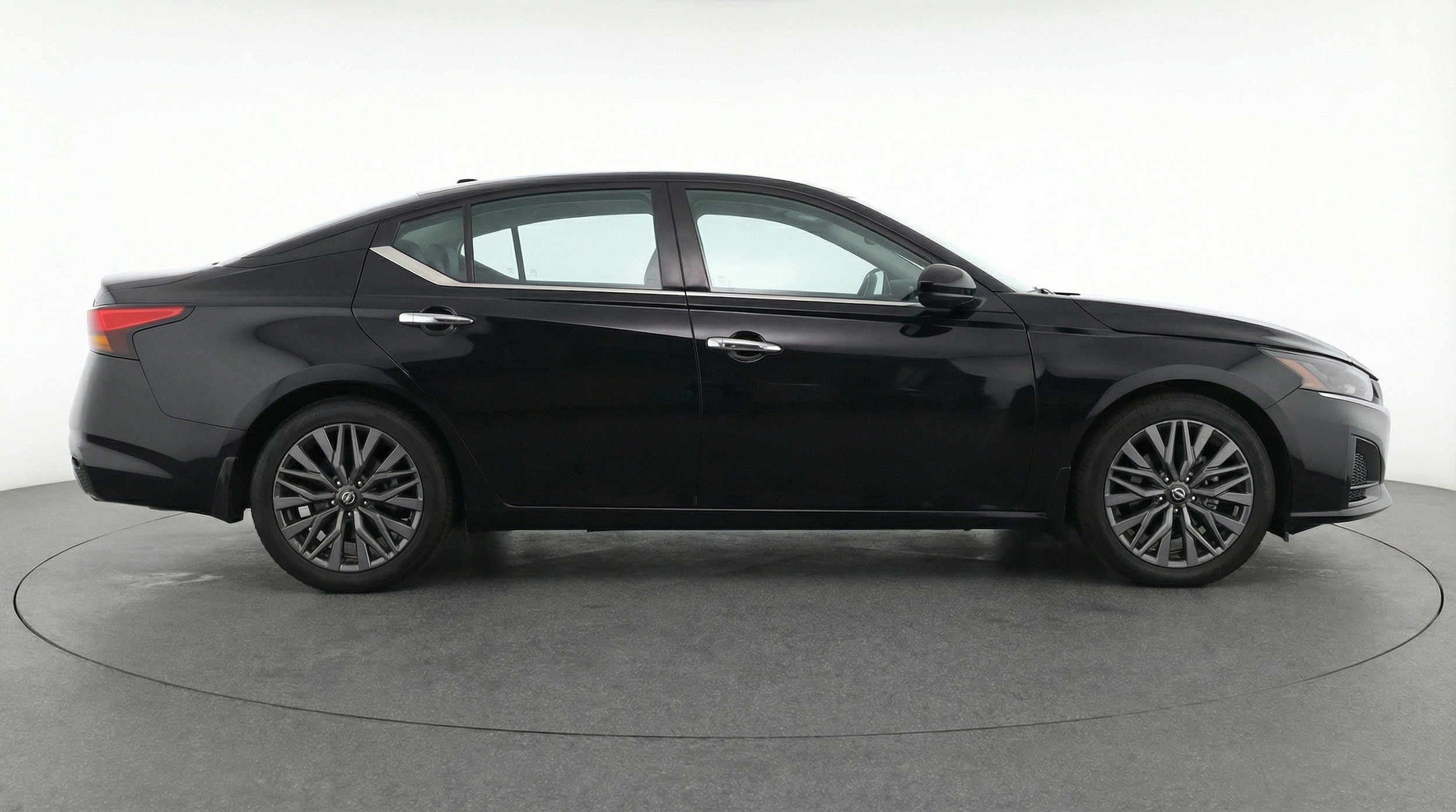 Thumbnail: 2025 Nissan Altima - 11