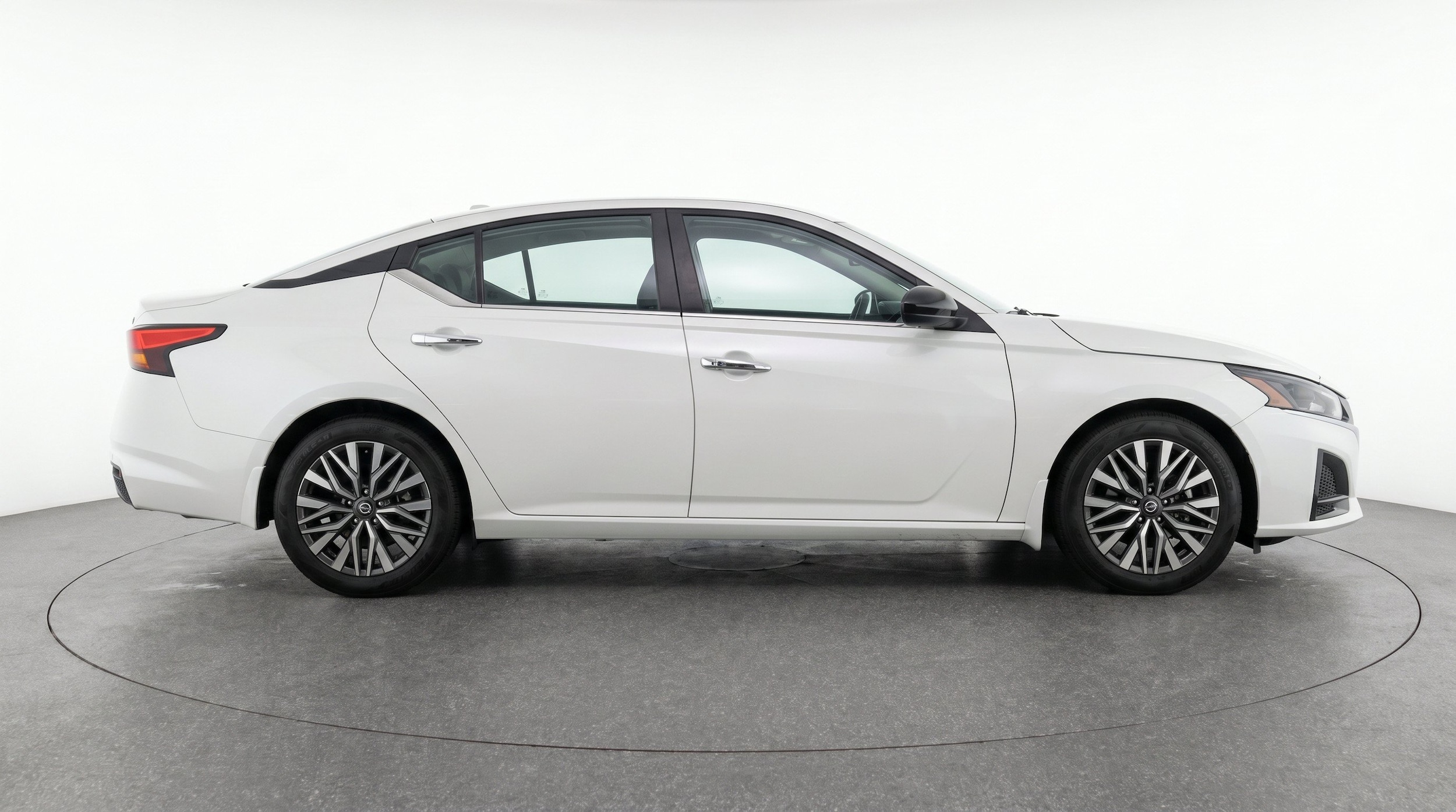 Thumbnail: 2025 Nissan Altima - 10