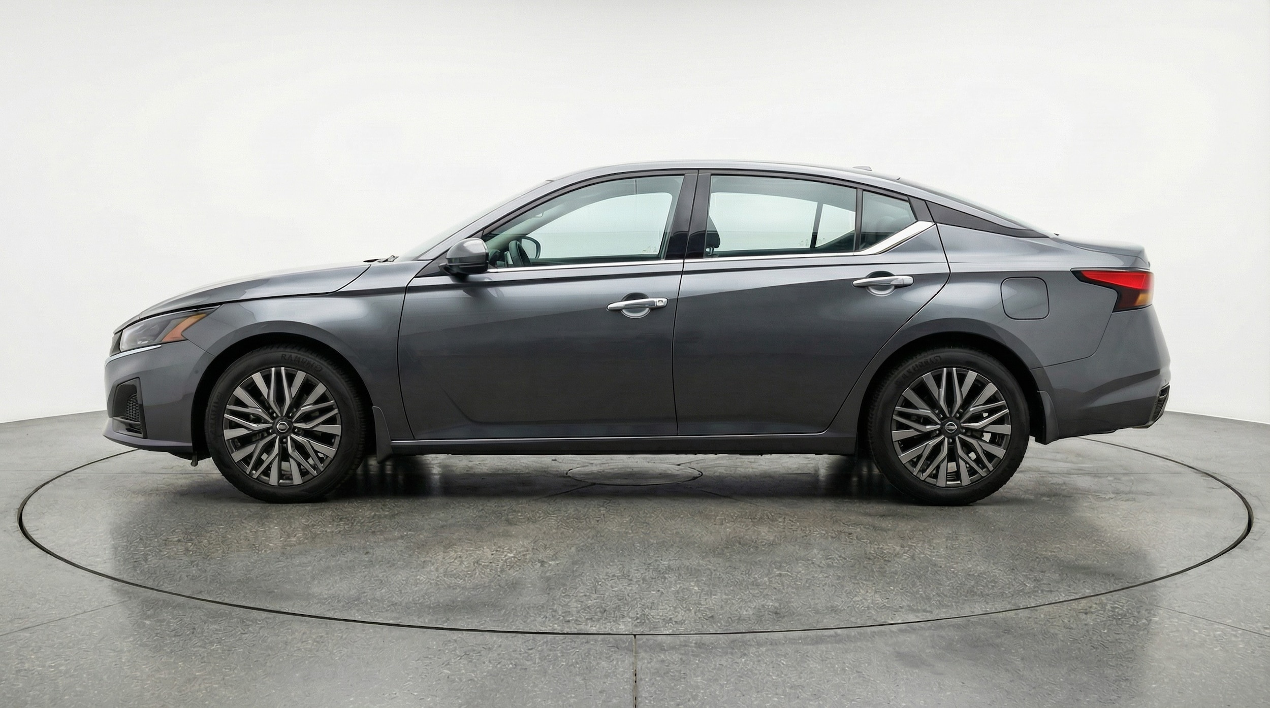 Thumbnail: 2025 Nissan Altima - 4