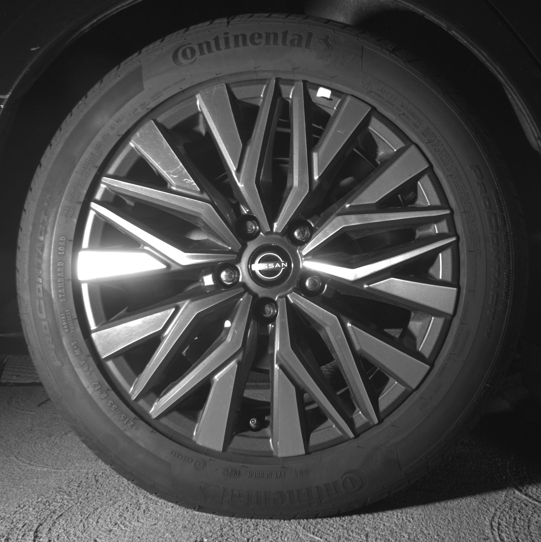 2025 Nissan Altima SV - Photo 14