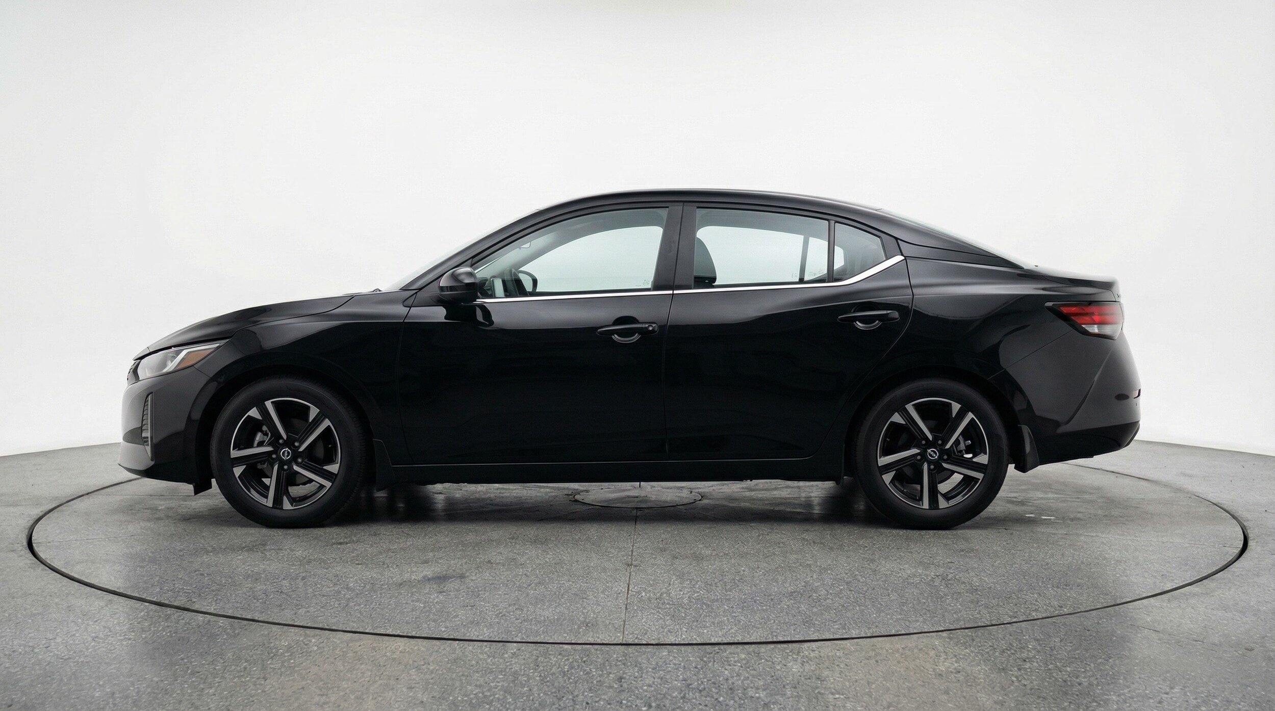 Thumbnail: 2025 Nissan Sentra - 4