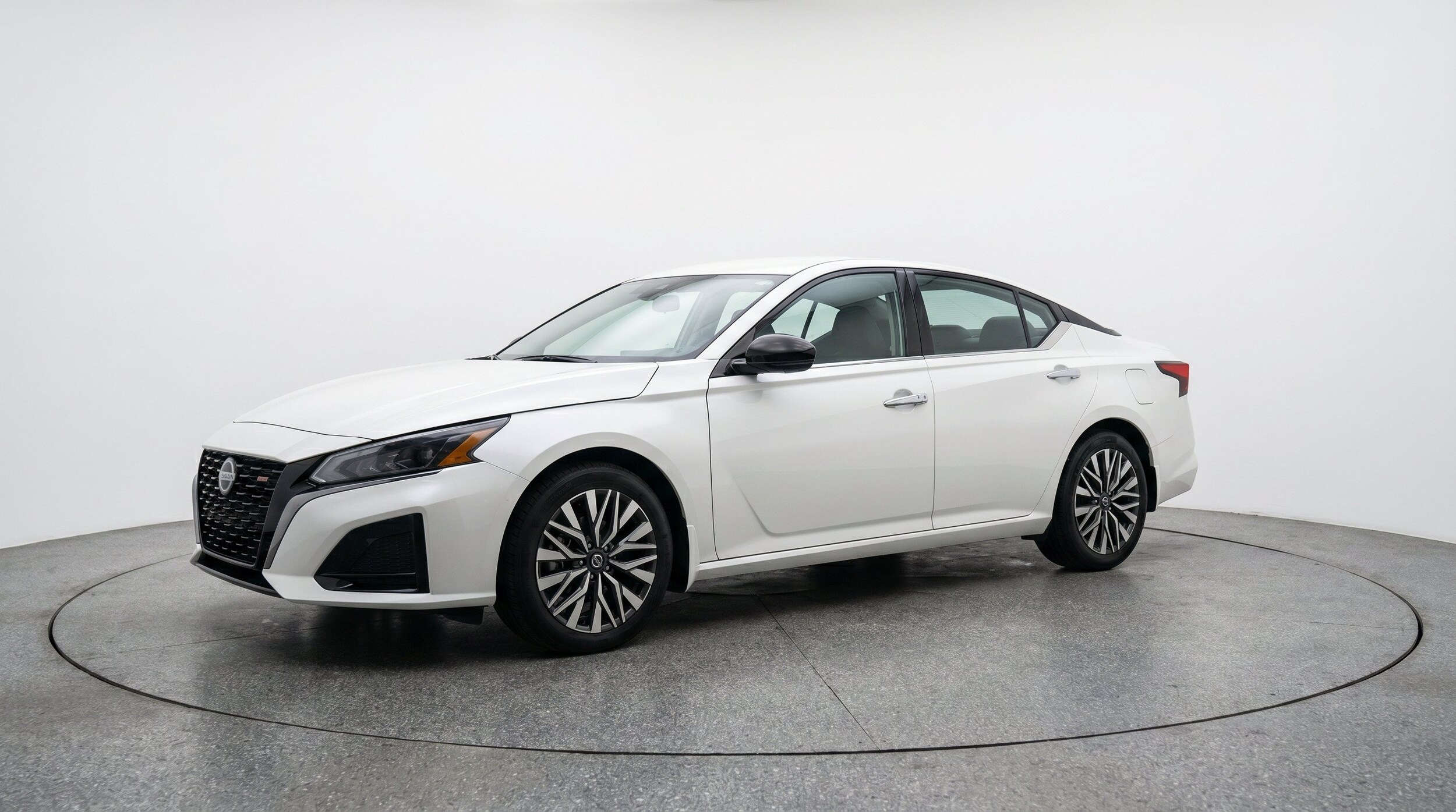 Thumbnail: 2025 Nissan Altima - 3