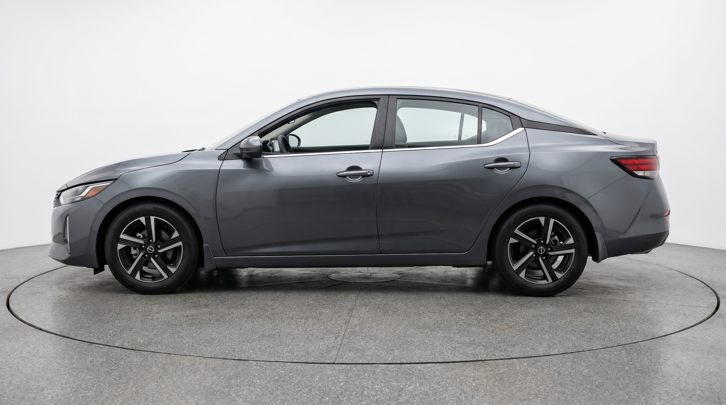 Thumbnail: 2025 Nissan Sentra - 4