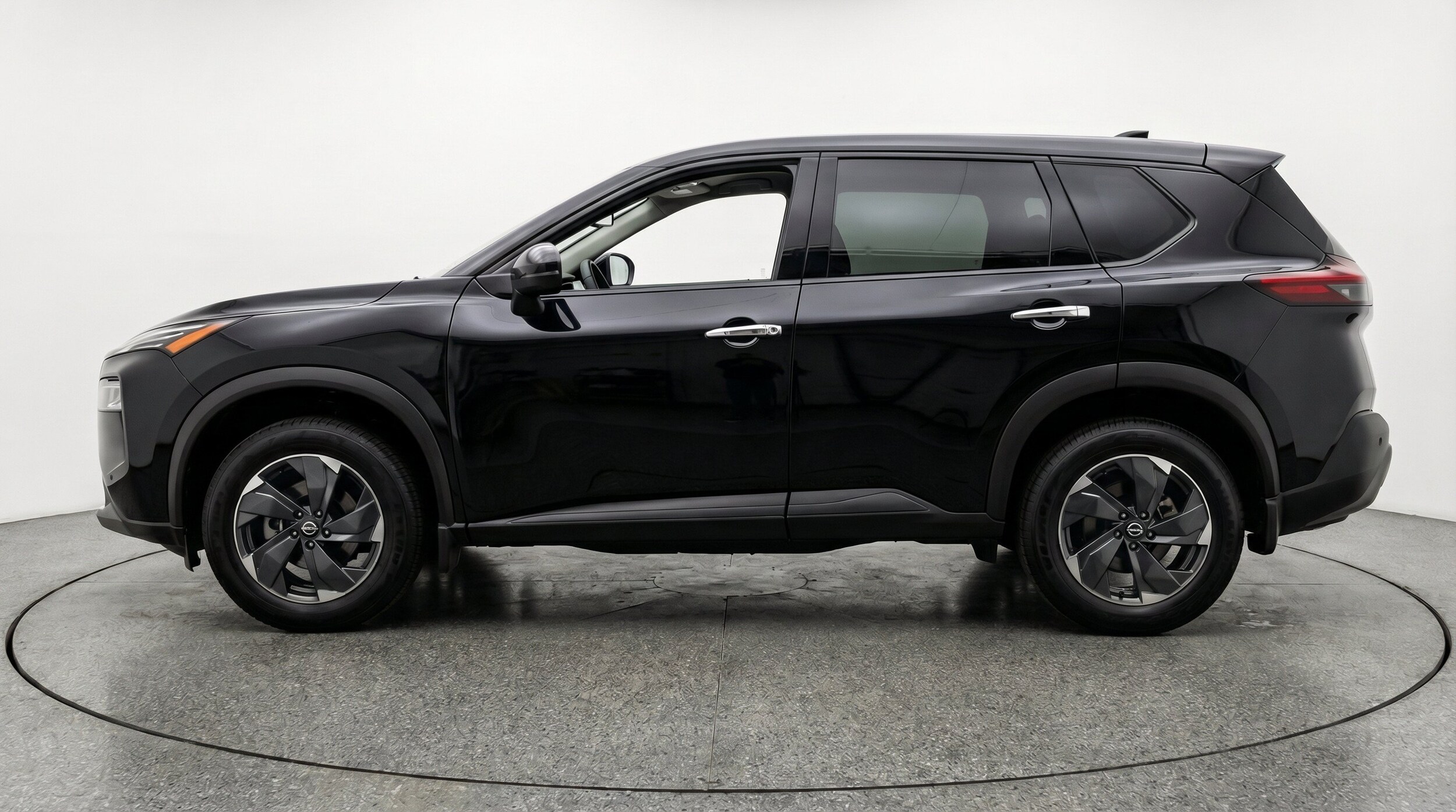 Thumbnail: 2025 Nissan Rogue - 5