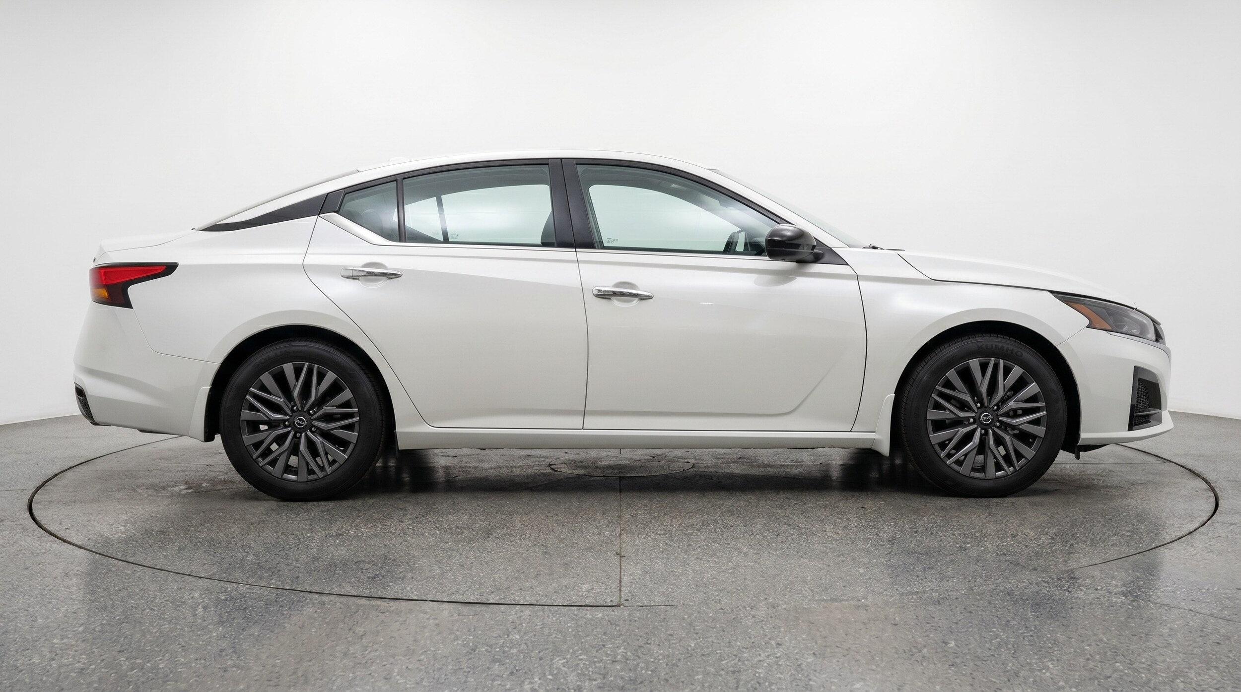Thumbnail: 2025 Nissan Altima - 8
