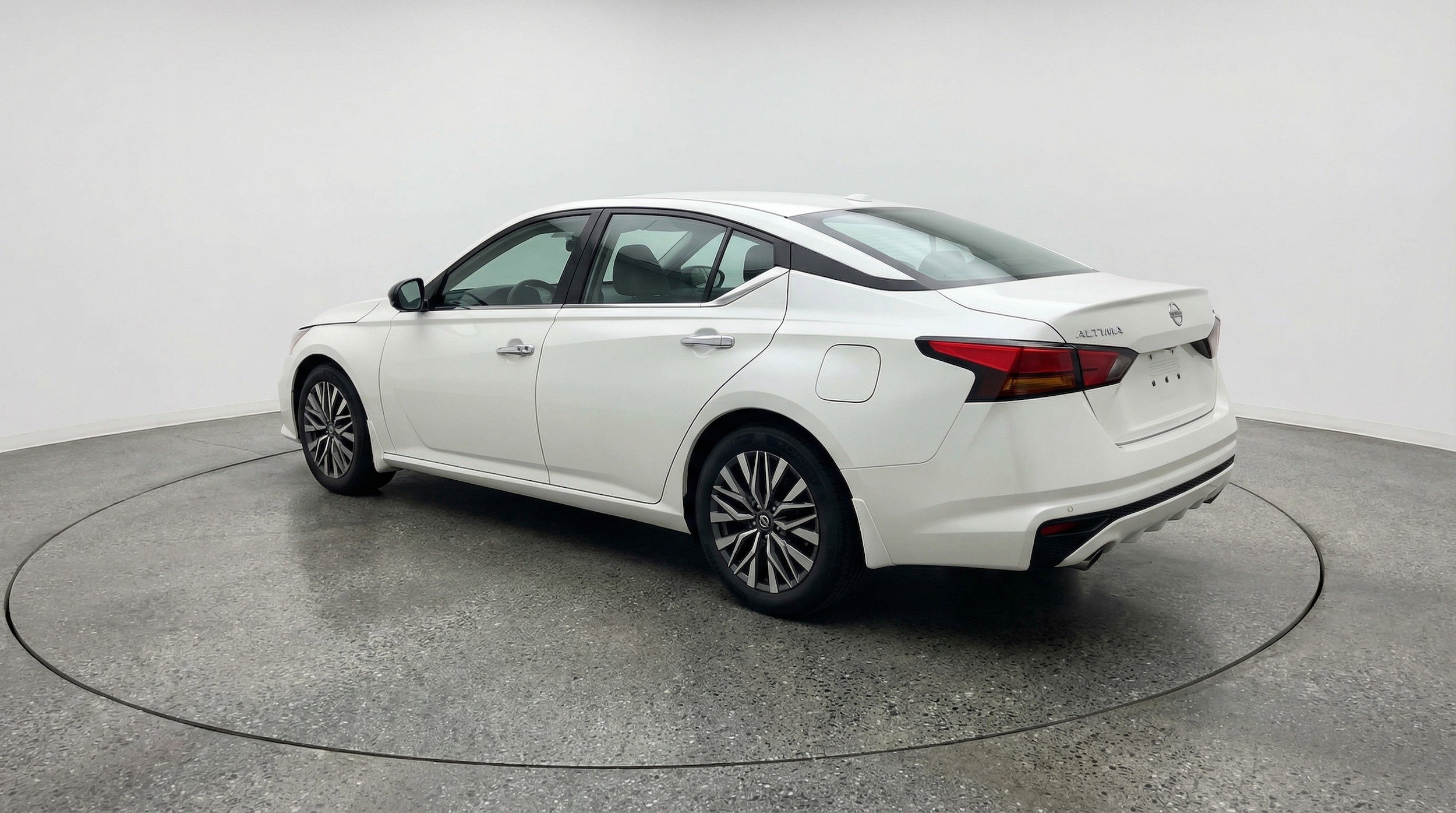 Thumbnail: 2025 Nissan Altima - 6