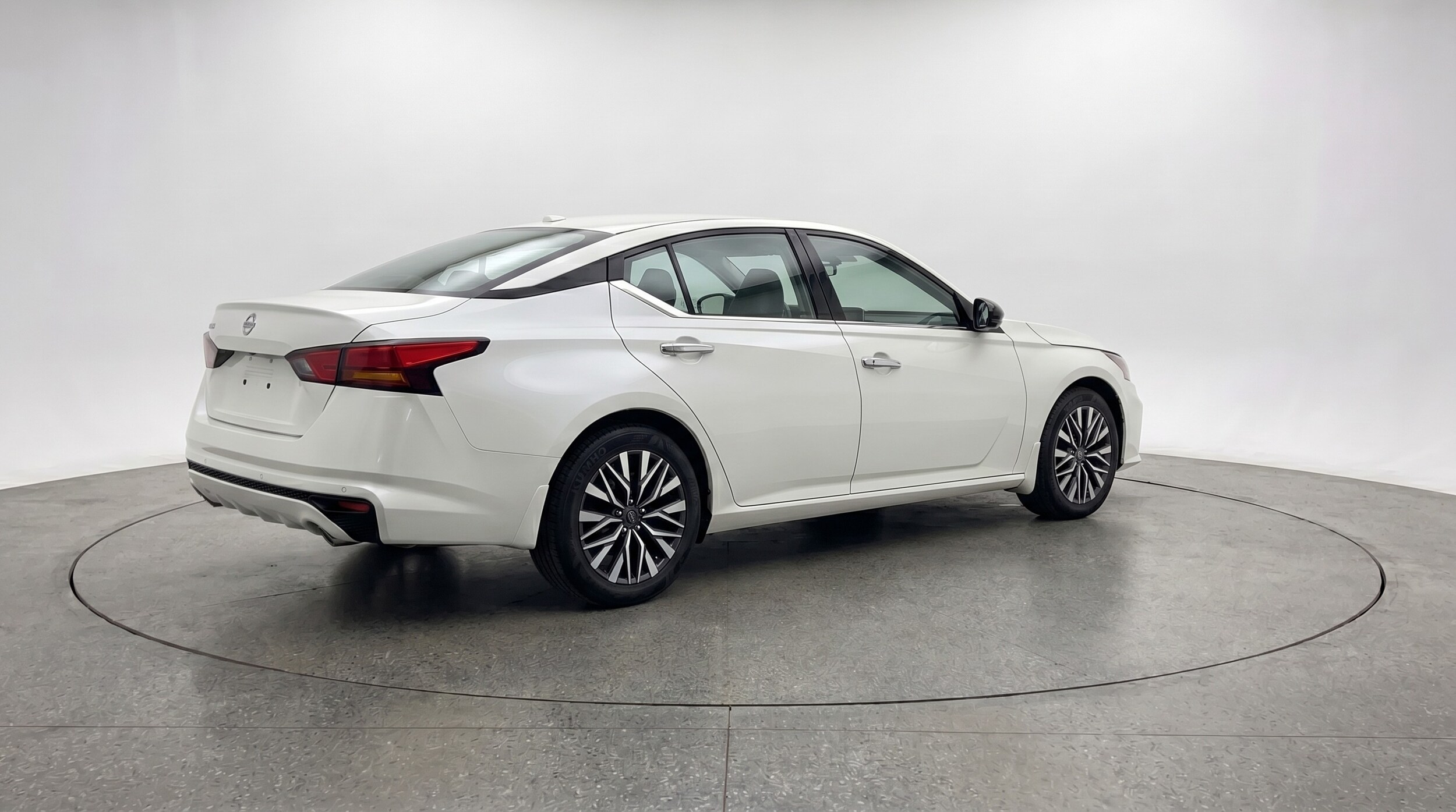 Thumbnail: 2025 Nissan Altima - 7