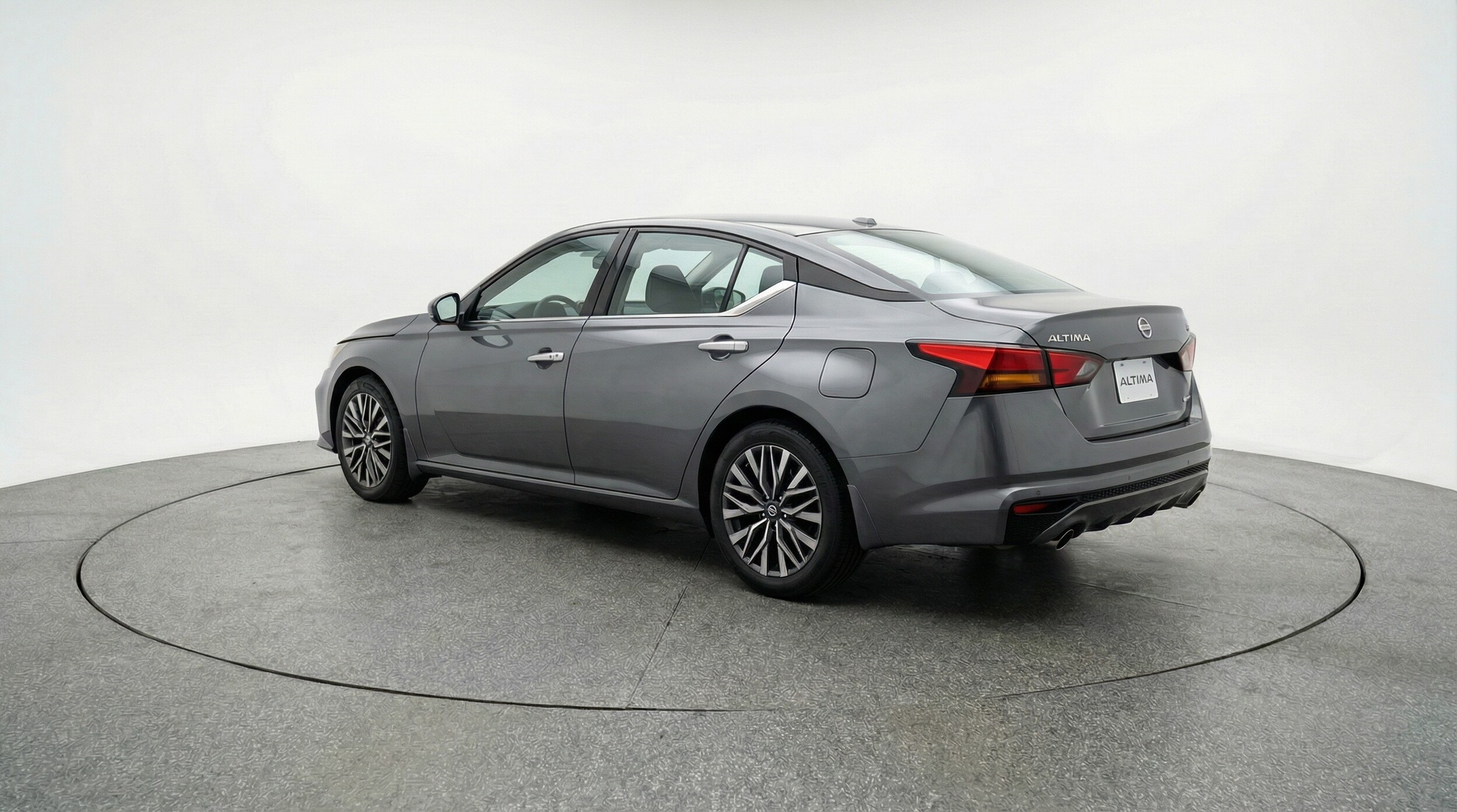 Thumbnail: 2025 Nissan Altima - 5