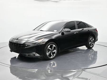 2023 Hyundai Elantra Limited Sedan