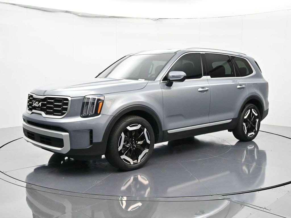 Used 2025 Kia Telluride S SUV