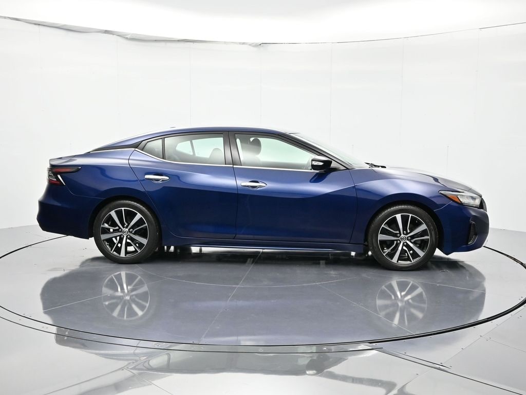 Used 2021 Nissan Maxima SV Sedan