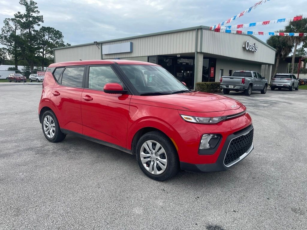 Used 2022 Kia Soul LX Hatchback
