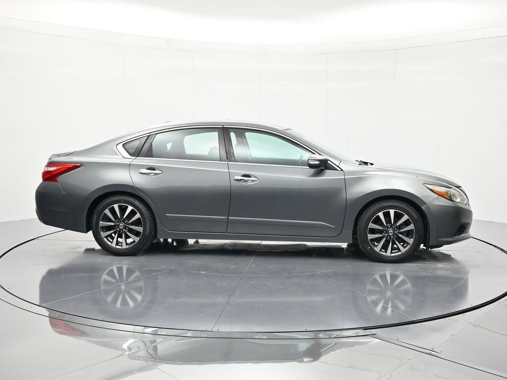 Used 2016 Nissan Altima 2.5 SL Sedan