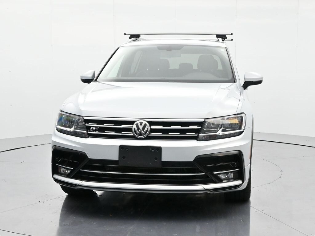 2018 Volkswagen Tiguan SEL photo 2