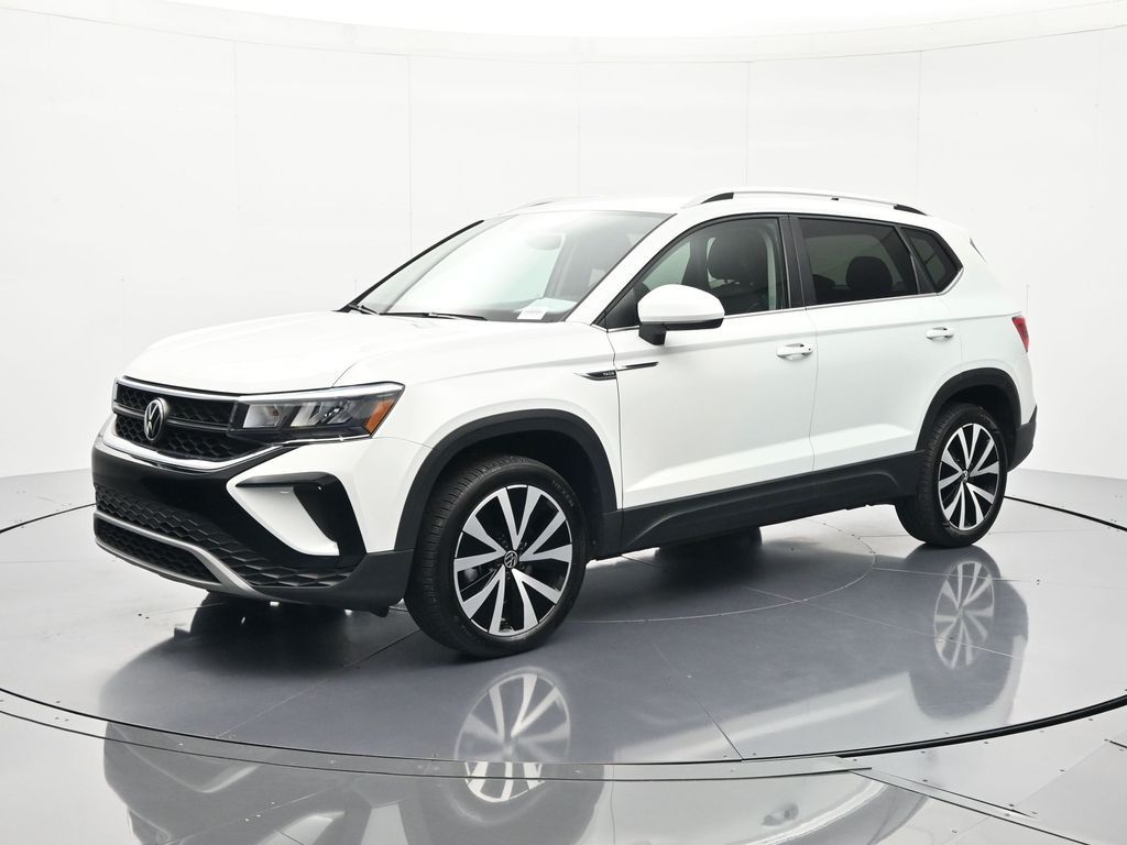 2024 Volkswagen Taos SE