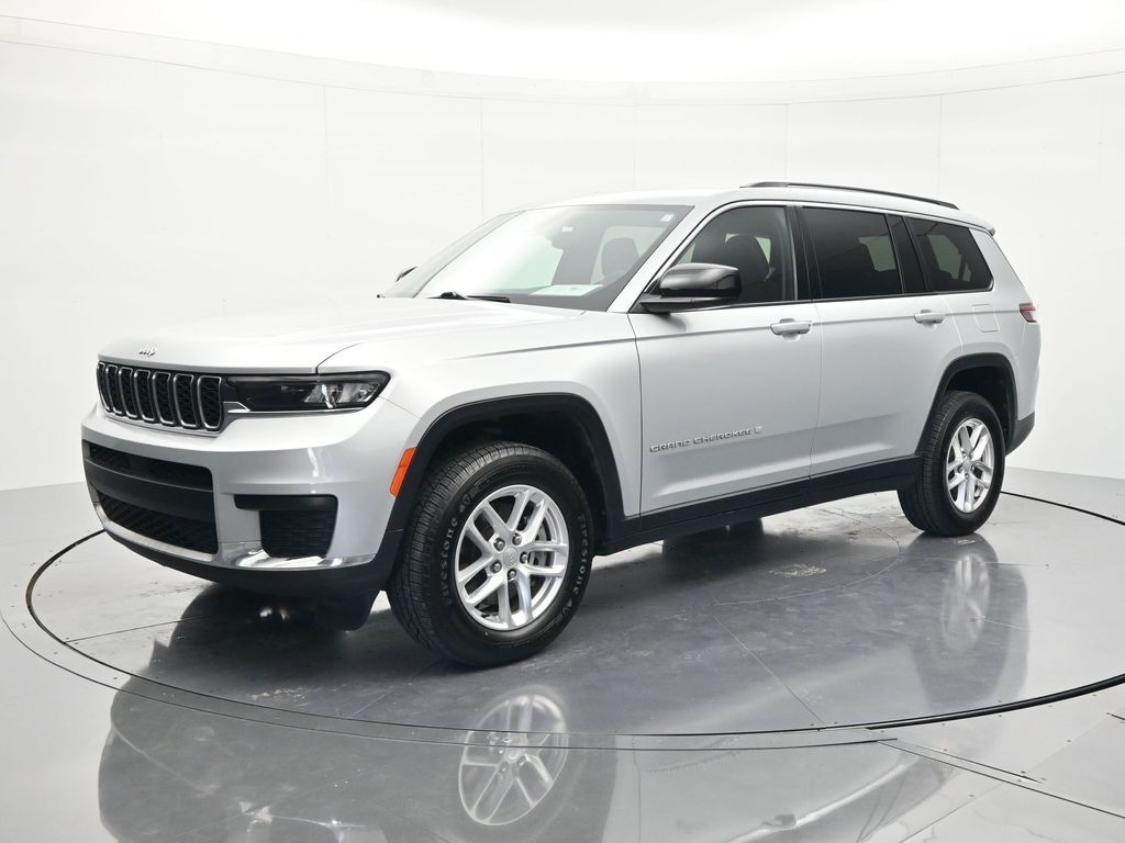 Used 2024 Jeep Grand Cherokee L Laredo SUV