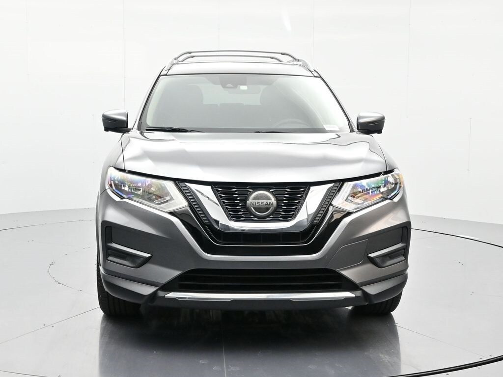 2020 Nissan Rogue SV photo 2