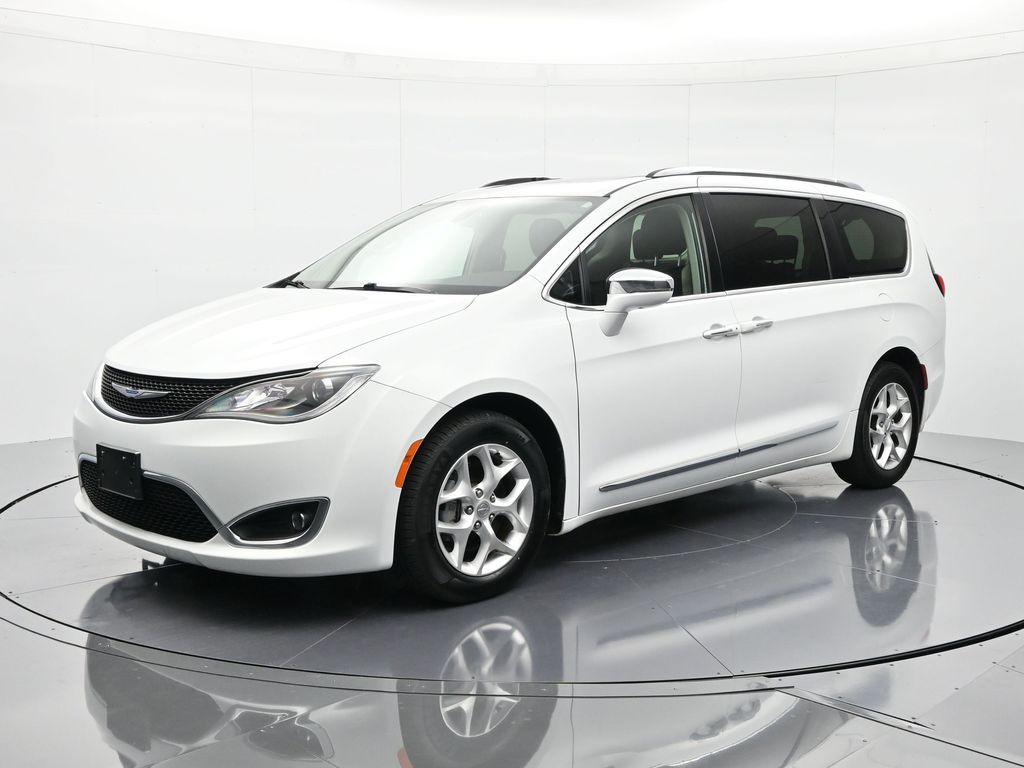 2020 Chrysler Pacifica Van Passenger Van 