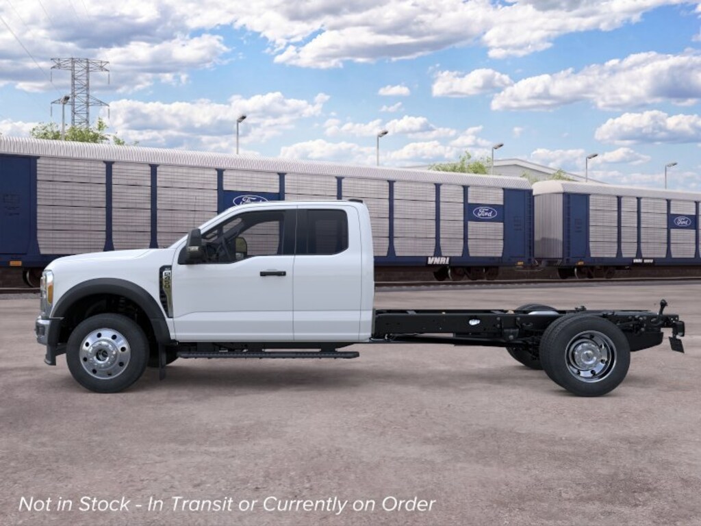 New 2026 Ford F-450 Chassis Truck Super Cab