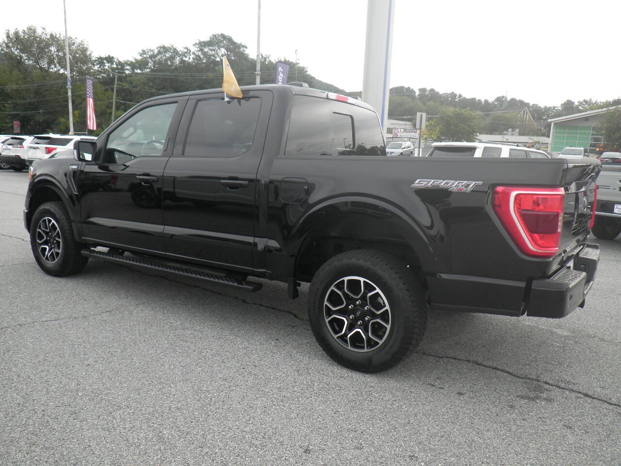 2023 Ford F-150 photo 3