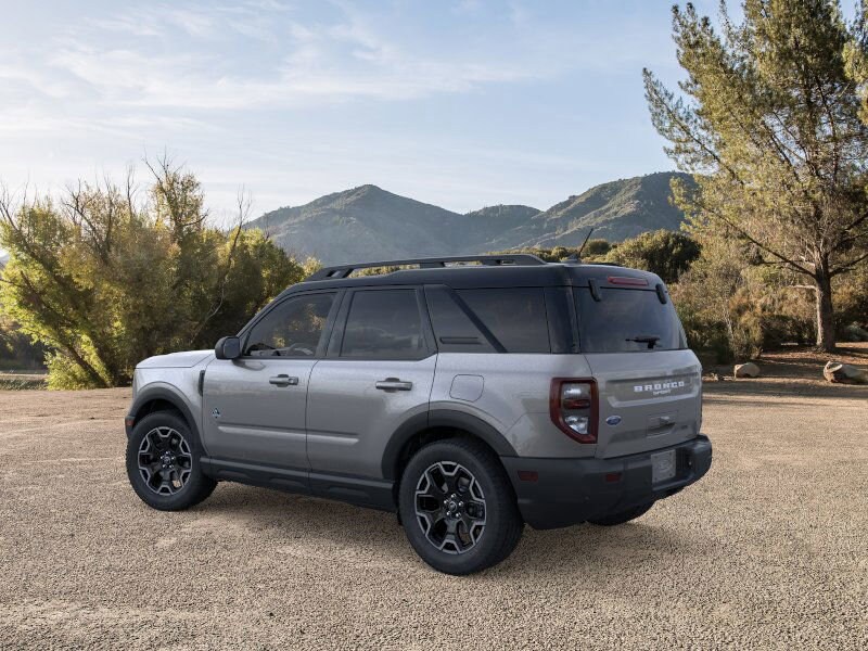 2025 Ford Bronco Sport Outer Banks photo 2