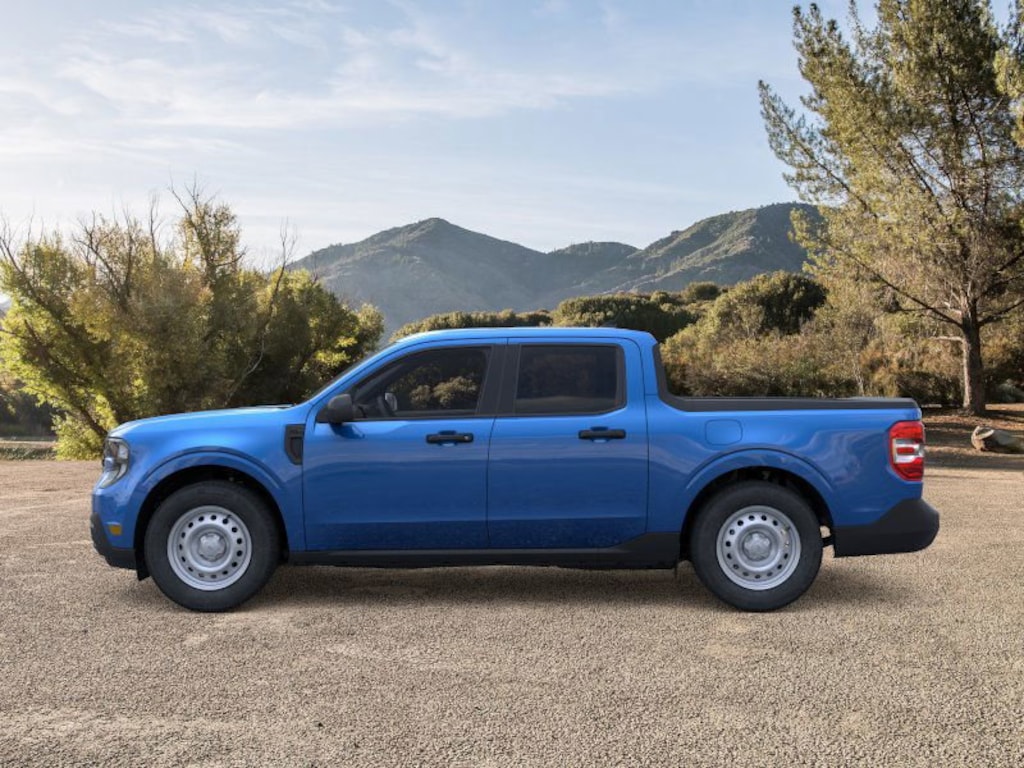 New 2025 Ford Maverick XL Truck SuperCrew