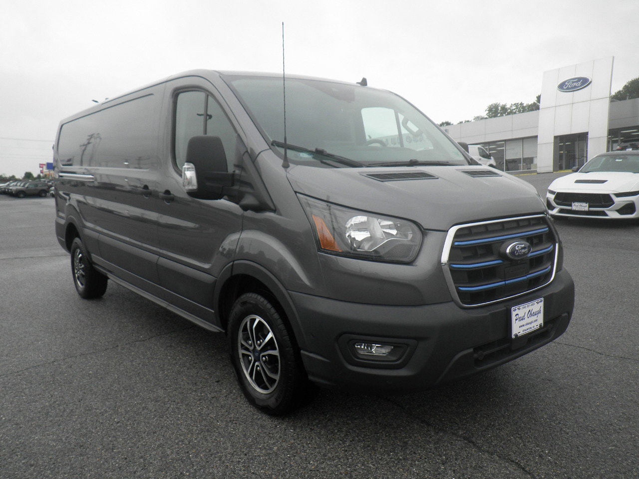 2022 Ford E-Transit's photo