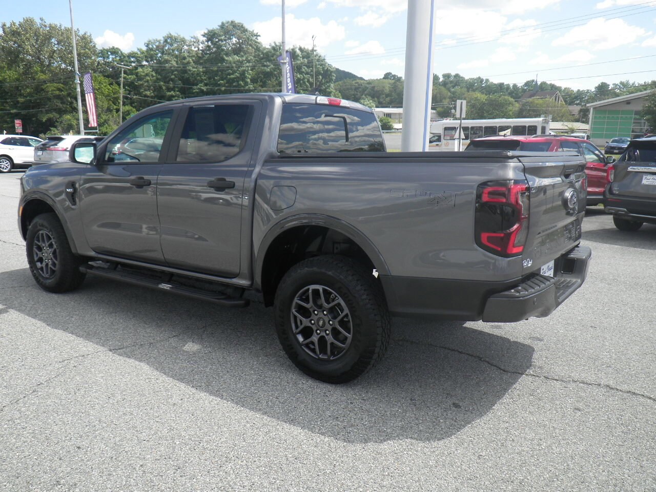 2024 Ford Ranger XLT photo 3