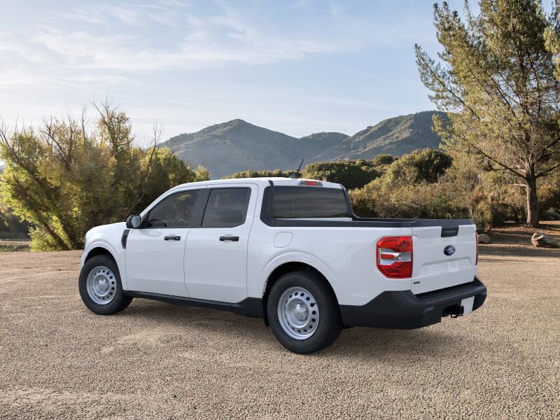 2025 Ford Maverick XL photo 3