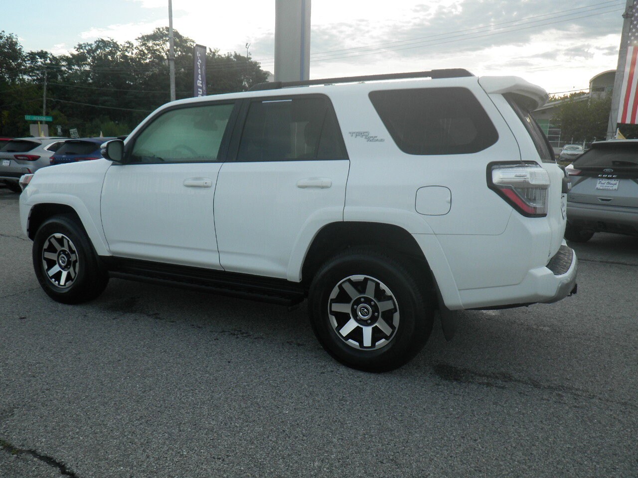 2024 Toyota 4Runner TRD Premium photo 4