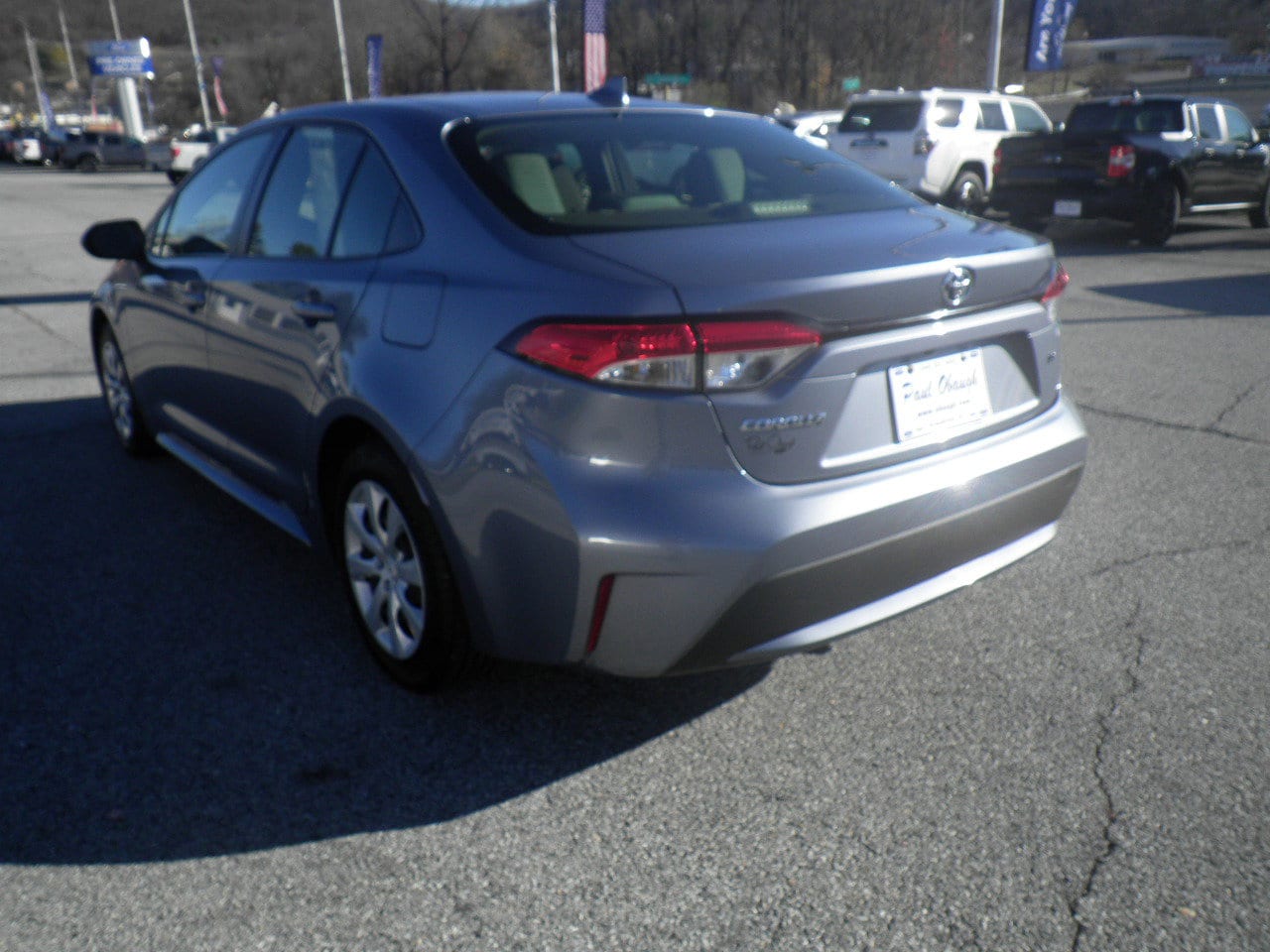 2022 Toyota Corolla LE photo 4