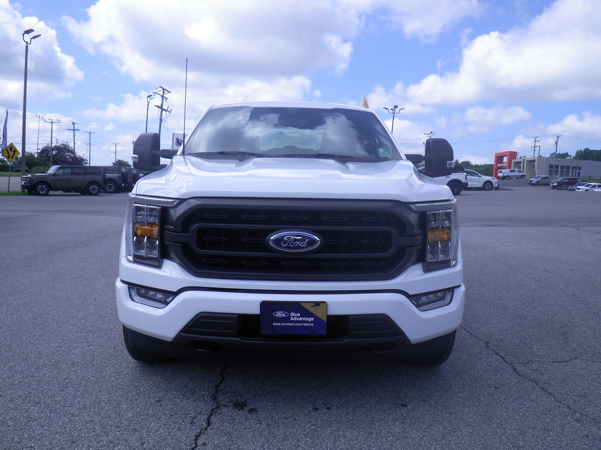 2022 Ford F-150 photo 2