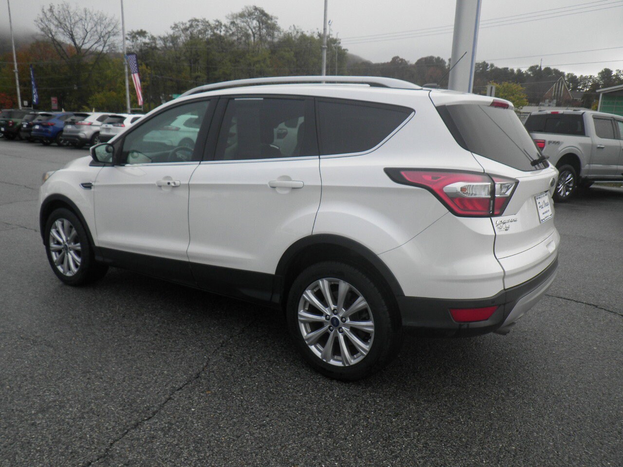 2017 Ford Escape Titanium photo 4